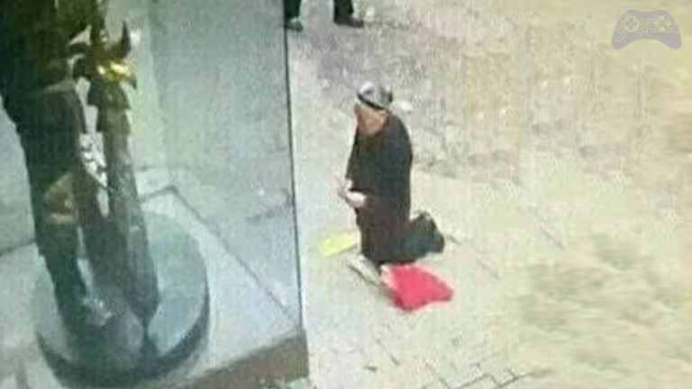 tiazinha rezando LOL