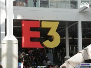 E3