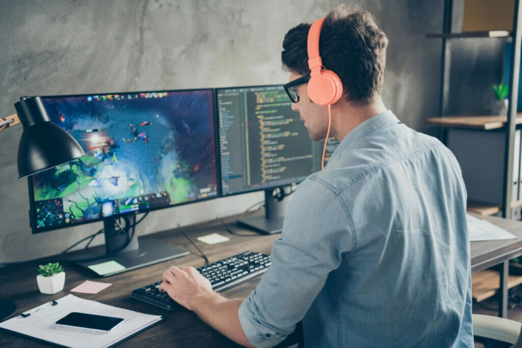 desenvolvedores-jovens-educação-games